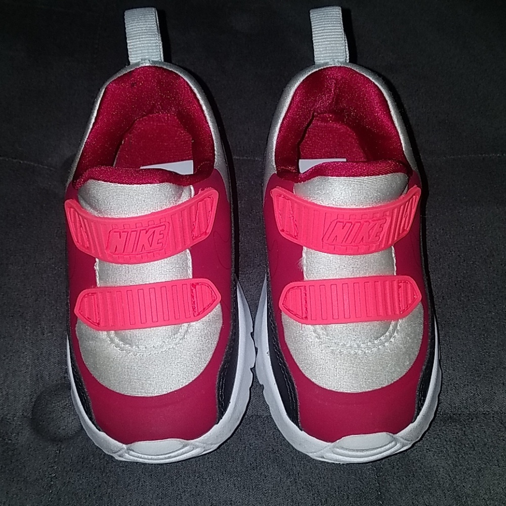 Toddler 6 Nike Sneakers